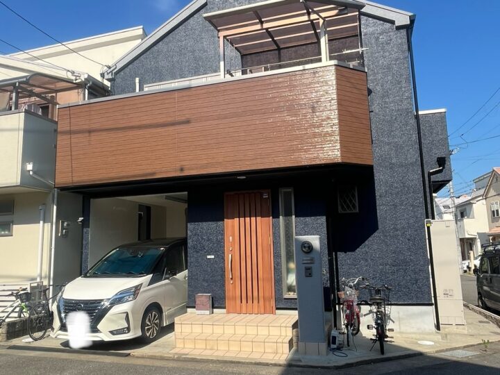 茨木市　ひび割れ　屋上の雨漏れ