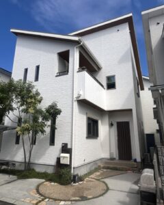 茨木市A様邸外壁屋根塗装完了です