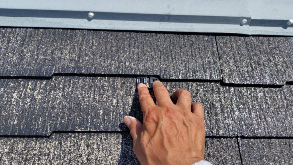 茨木市 屋根塗装 縁切り タスペーサー