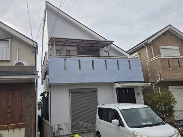 コーキング、軒天の劣化のため施工