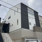 ひび割れ　劣化で塗装工事をしました