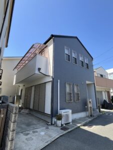 サイディングの膨れとコーキング劣化